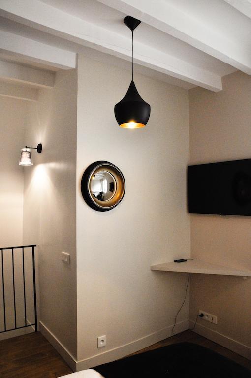 Appartement Duplex De Charme Au Coeur De Montmartre Parijs